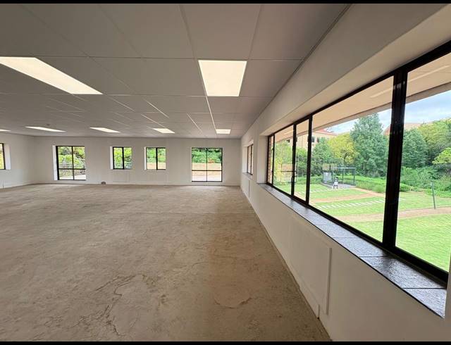 279M² OFFICE TO LET IN VORNA VALLEY